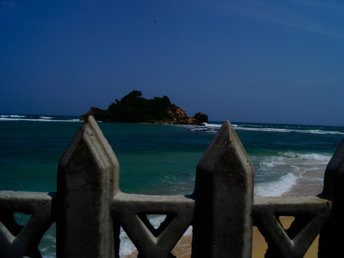 Sayurima Beach Hotel Ahangama Exterior photo
